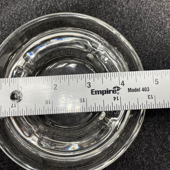 Vintage Hilton Hotels 4.75" Round Clear Glass 4 Slot Cigarette Cigar Ashtray - Picture 4 of 4